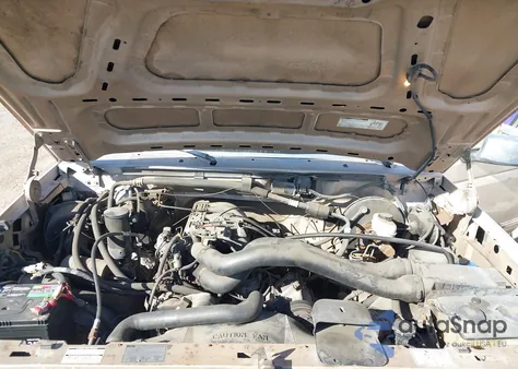 1992 Ford F150 z USA, uszkodzony, nr VIN 1FTEX15N4NKB29396